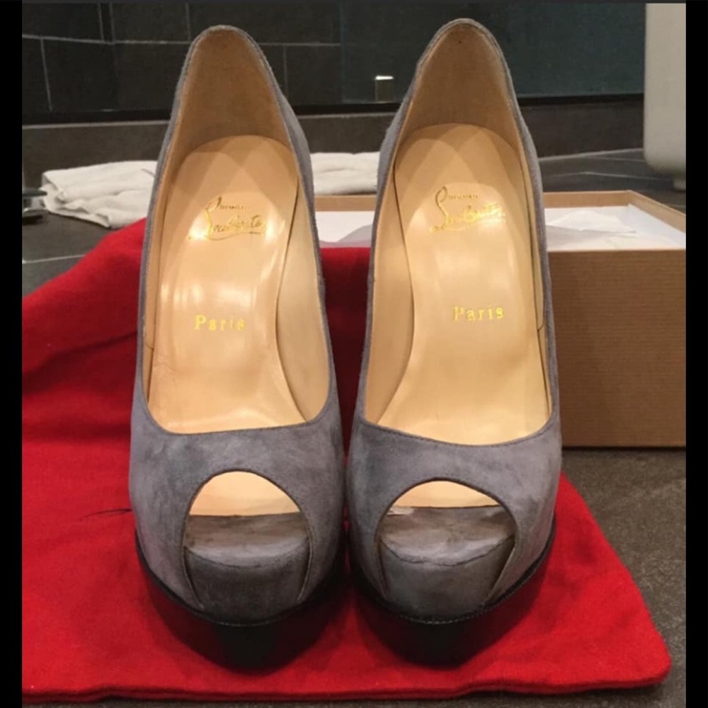 New Christian Louboutin Suede Palais Royal 38.5